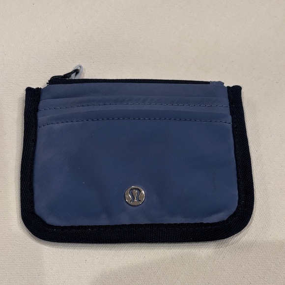 Lululemon Card Holder with Top Zipper Pocket + 3 Slip Pockets - Picture 1 of 5
